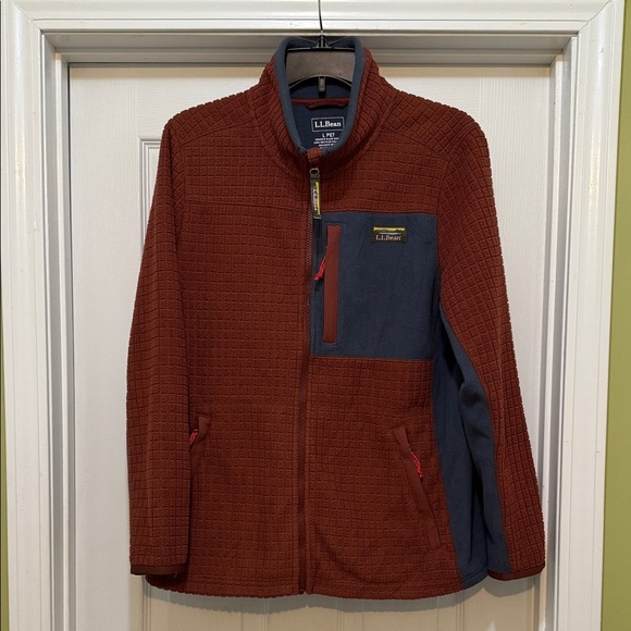 L.L. Bean Jackets & Blazers - L.L. Bean Women's Fleece Jacket - Rust and Gray - size Large Pet